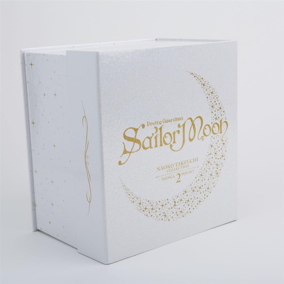 Picture of Sailor Moon Manga Box Set Vol. 7-10 (Naoko Takeuchi Collection): With 16 Art Cards, Codename Sailor V, and a Holographic Gift Box