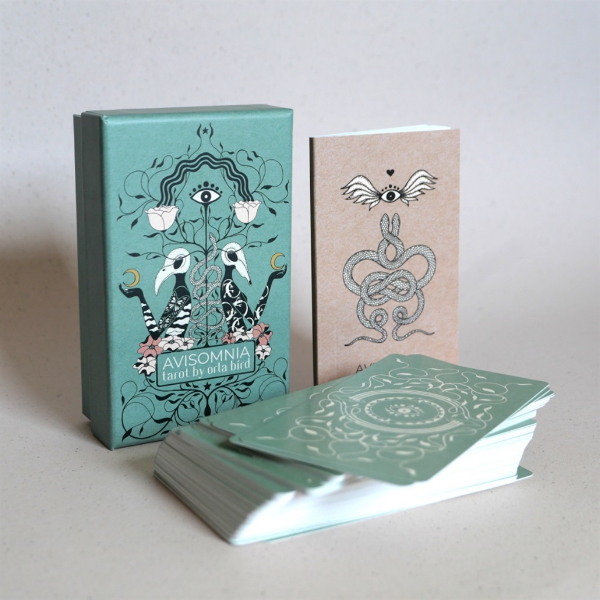 Picture of Avisomnia Tarot Deck