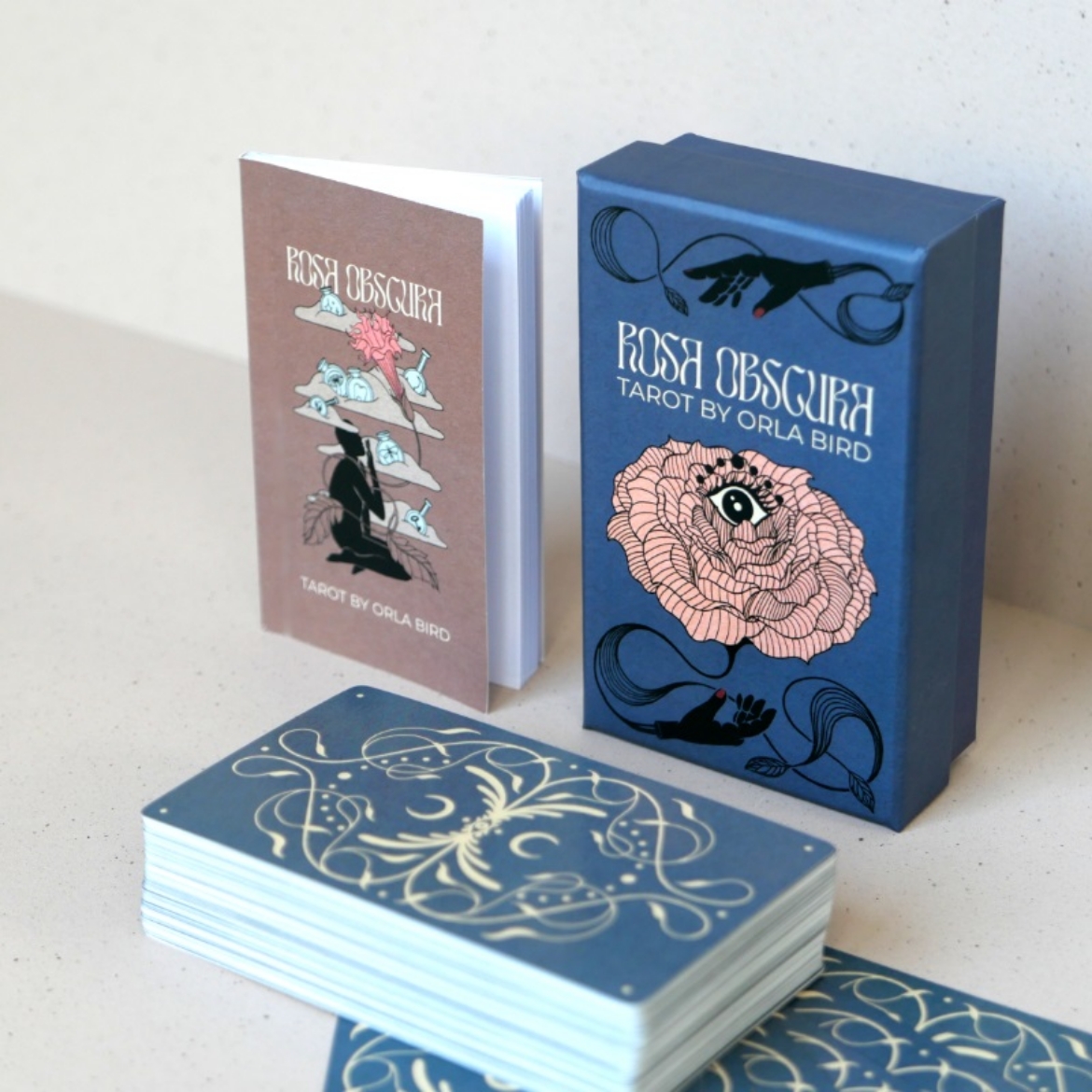 Picture of Rosa Obscura Tarot Deck