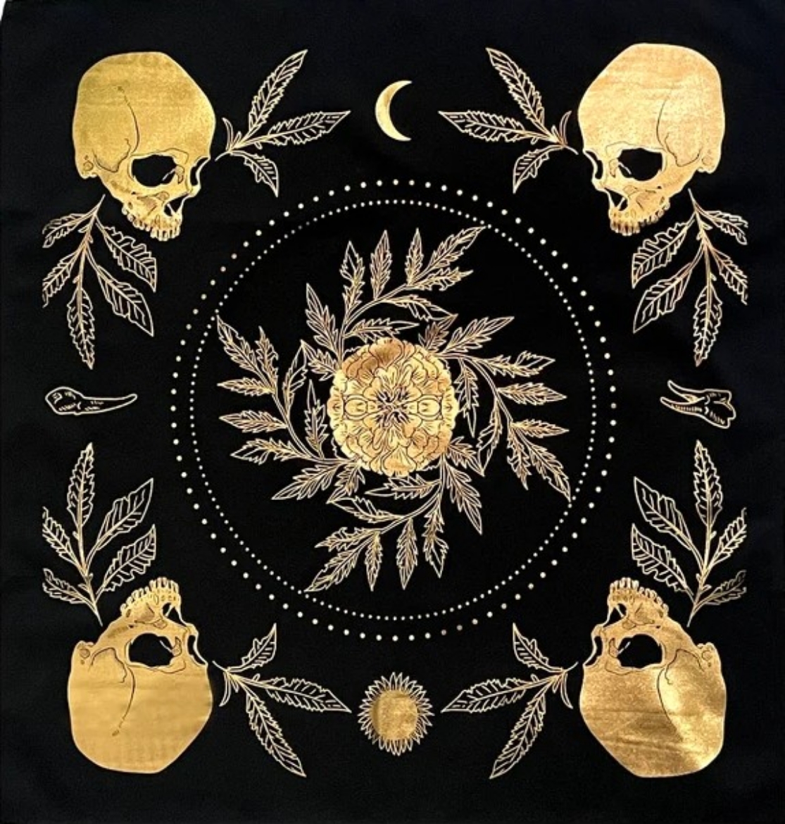 Picture of Teeth & Bone Tarot Cloth