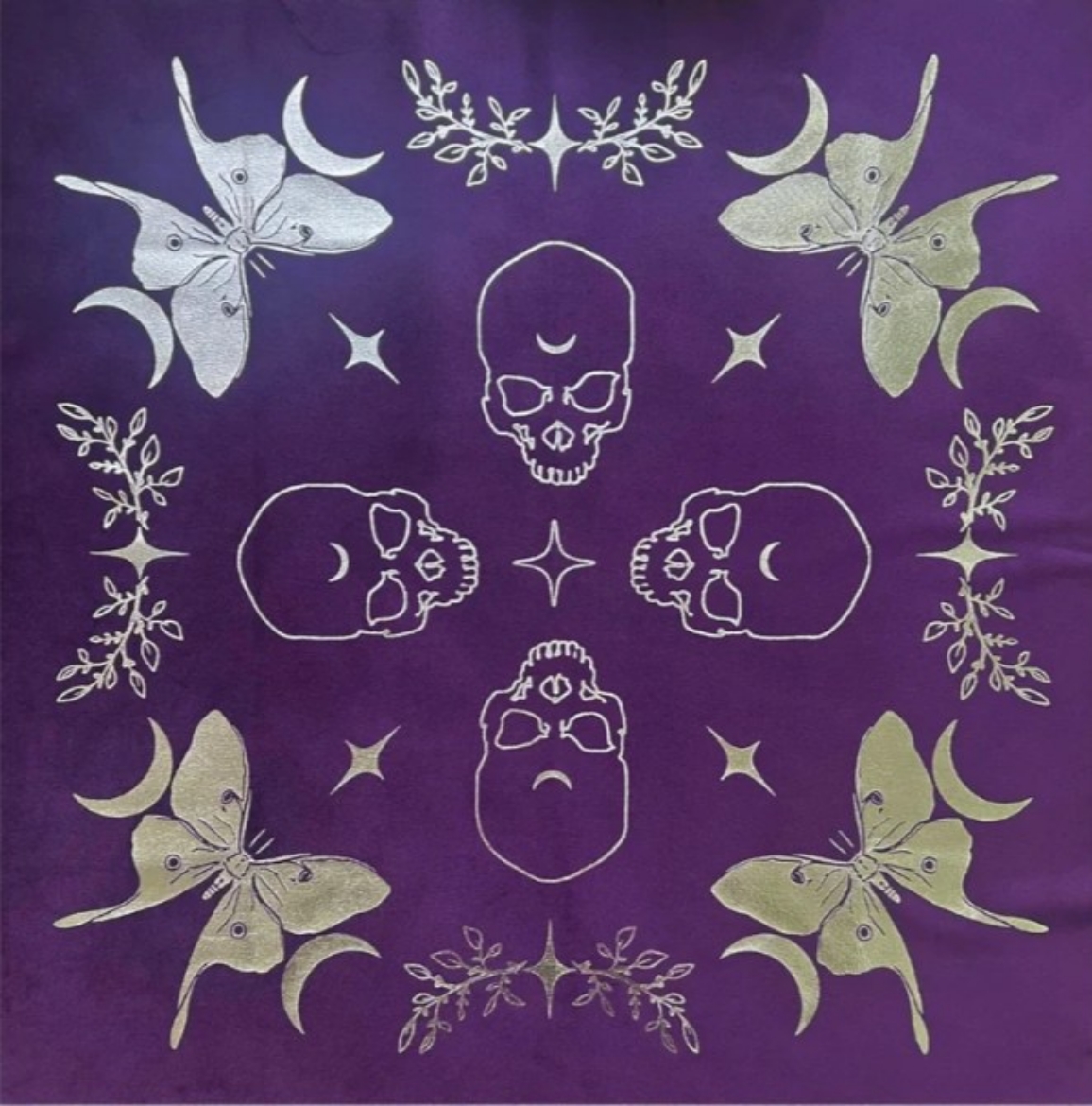 Picture of Luna Moth Altar Cloth (Purple)